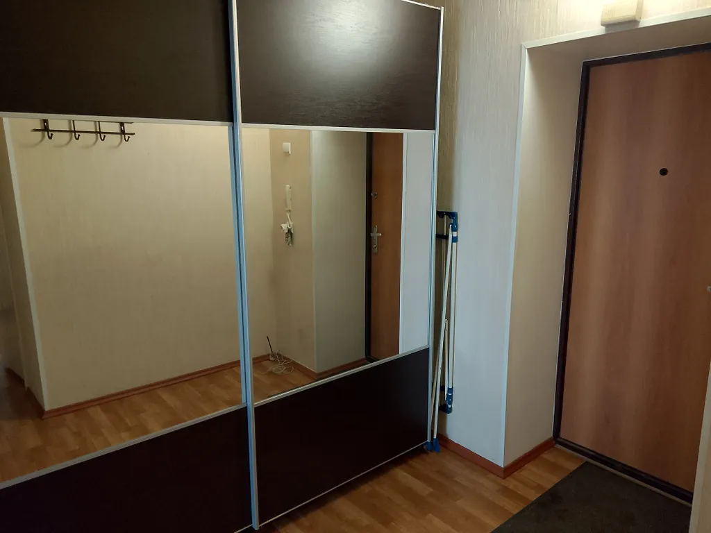 Удобная квартира в Центре, кухня 11 метров и большая открытая лоджия.