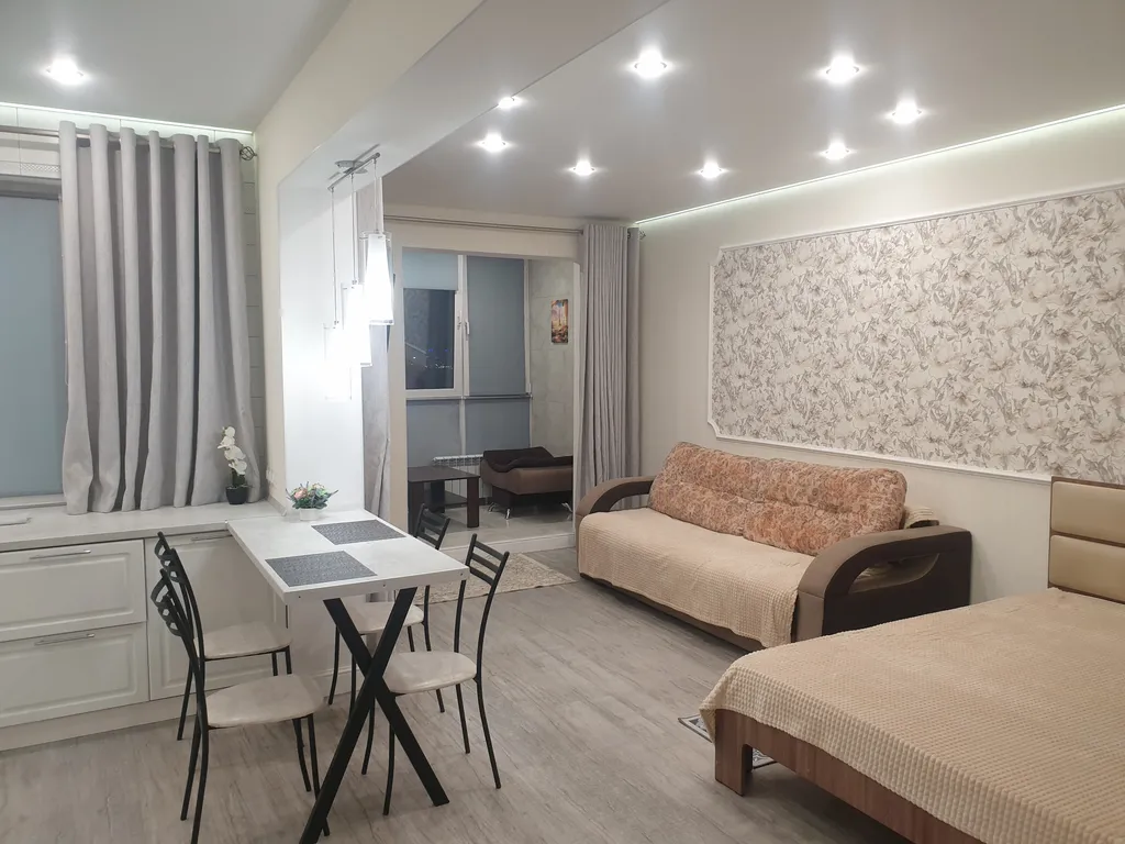 Видовая дизайнерская квартира в центре