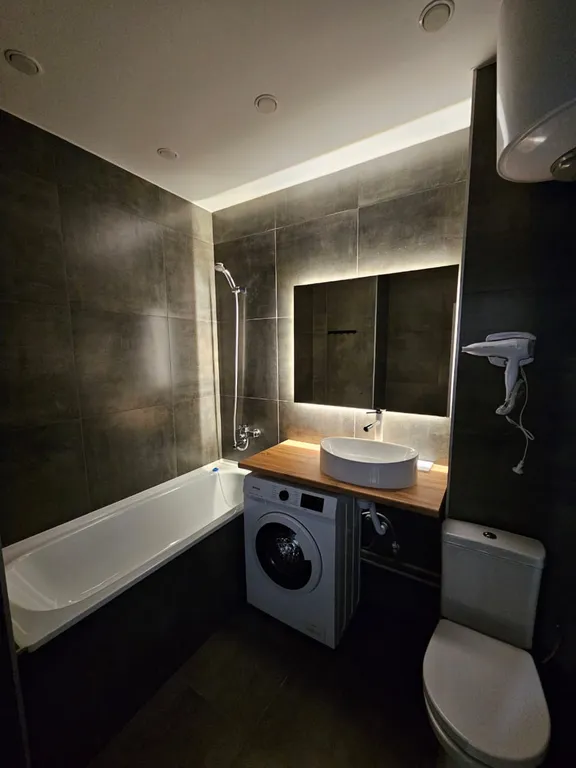 Евро двухкомнатная квартира около Меги