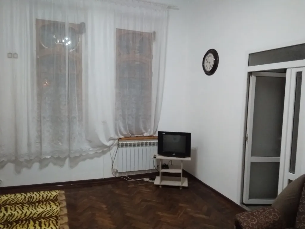 Квартира 2-комнатная Квартира — Евпатория