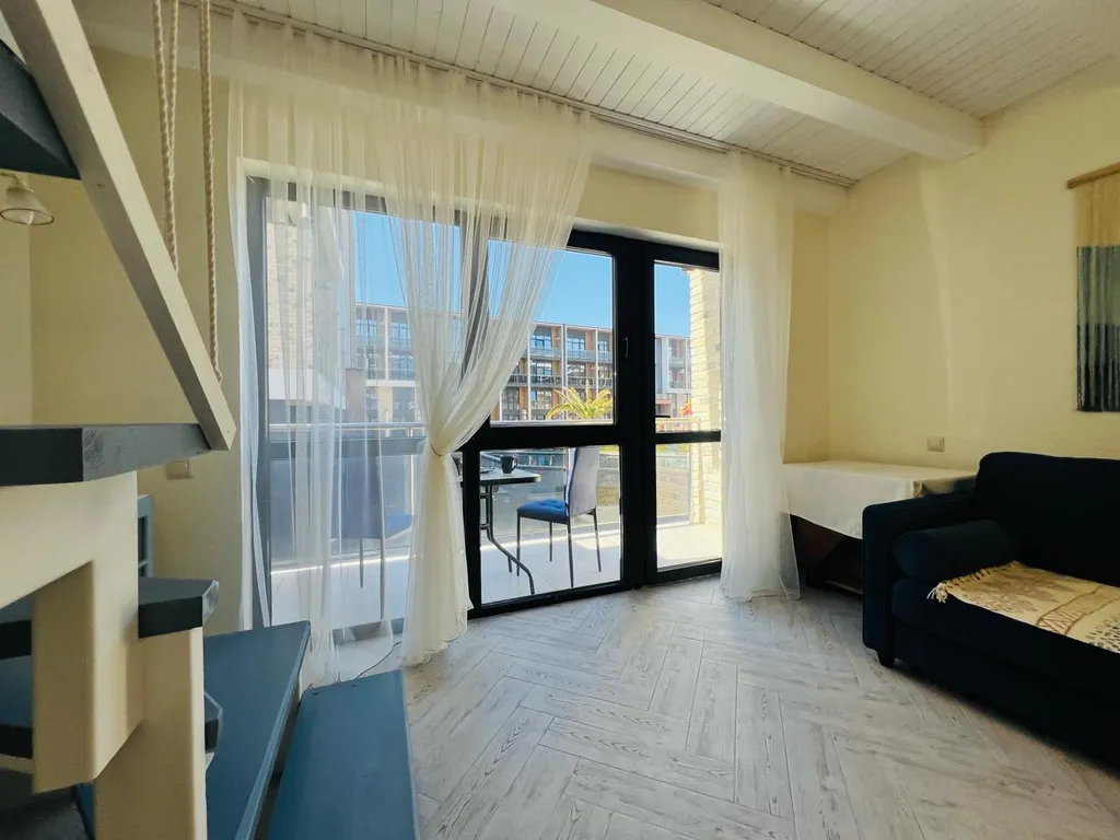 3-комнатные апартаменты с бассейном