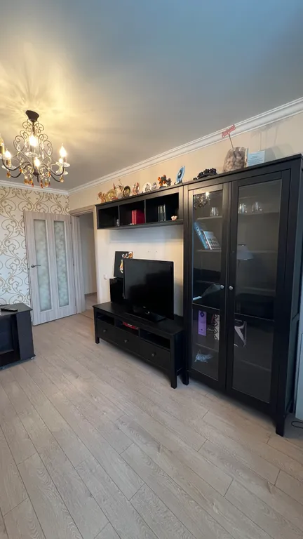 Видовая двухкомнатная квартира в зеленом районе города