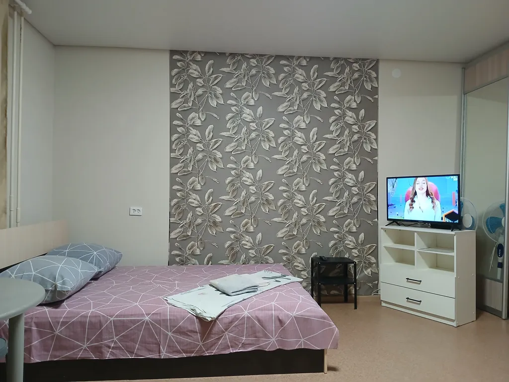 Уютная квартира-студия, с косметическим ремонтом в новом доме