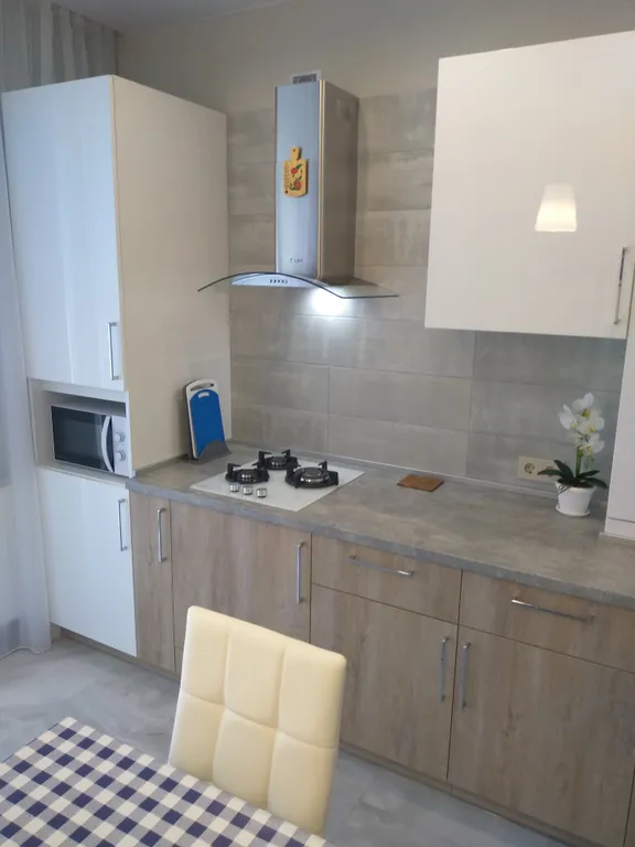 Новая квартира у Нахимовского училища