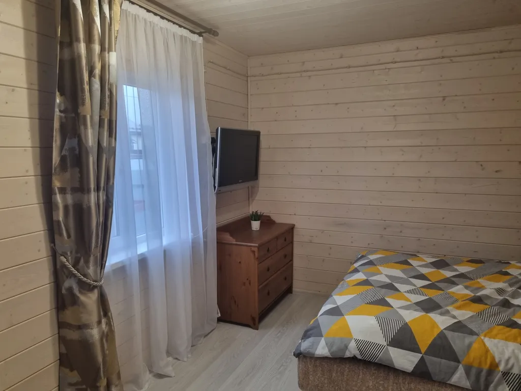 Коттедж Уютный загородный дом с большой гостиной — Стеклянный