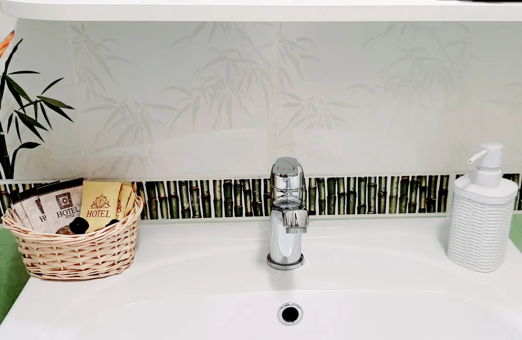 Зеленый оазис на площади Маркса