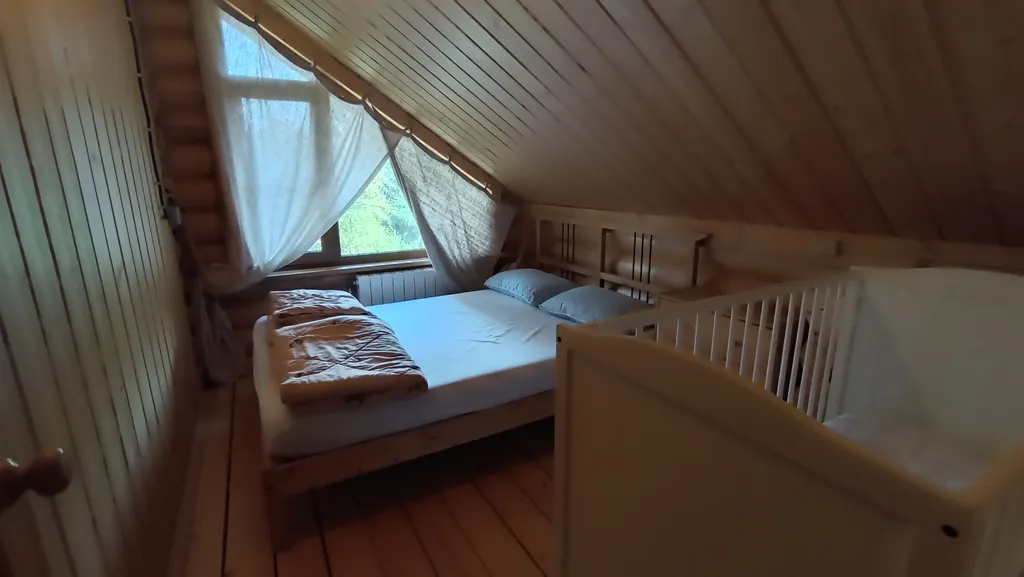 Дом на озере