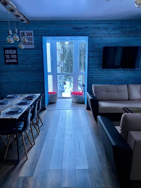 Современная 3ех комнатная квартира Dombay_flats "Диско"