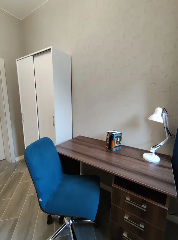 Дом в центре города рядом с набережной