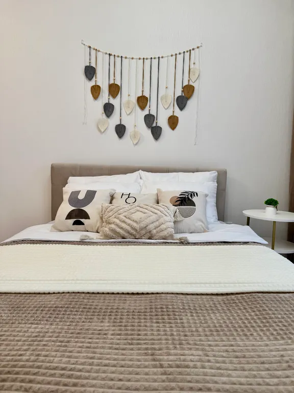 Студия с лоджией и красивым видом