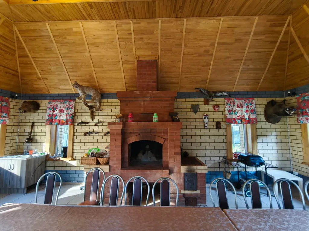 Эко-сруб у озер с сибирским чаном