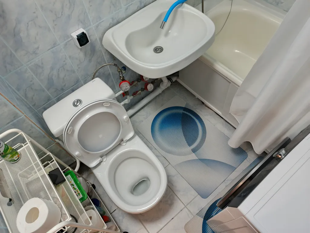 Квартира  с 2-мя изолирован комнатами, в доме с отличным расположением