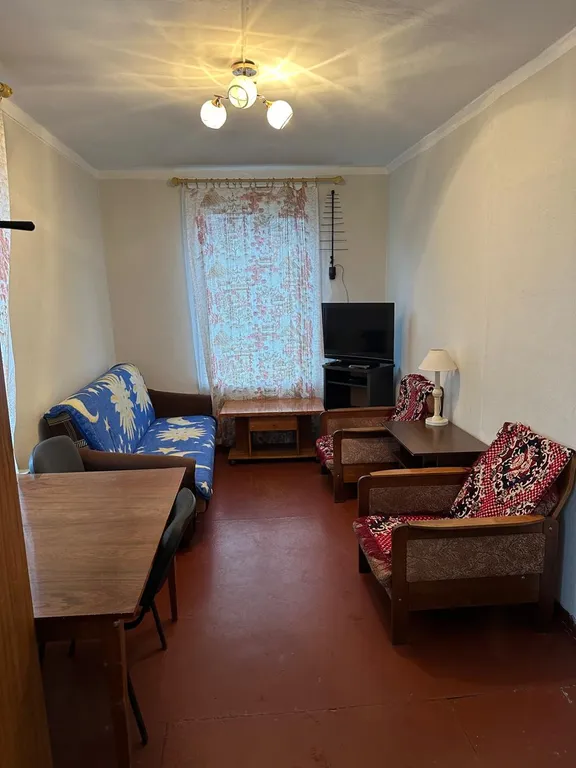 Домик рядом с озером