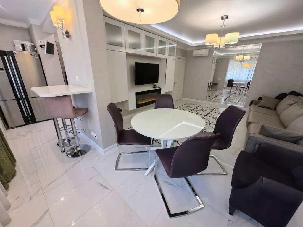 Квартира Квартира с новым дизайнерским ремонтом — Адлер