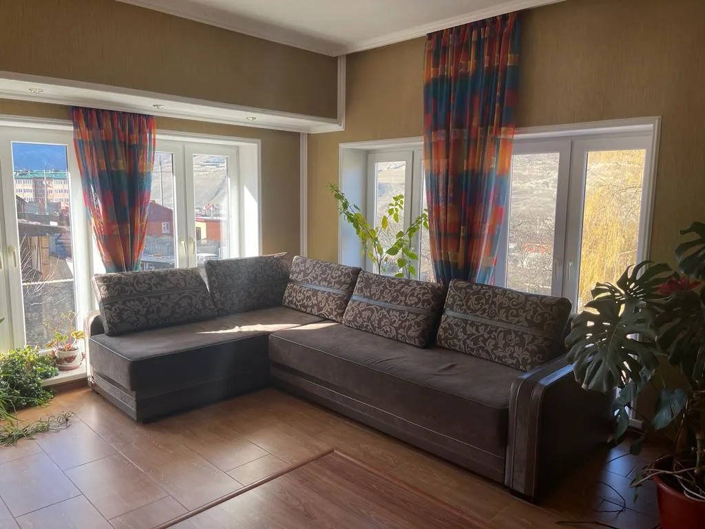 Дом с видом на горы