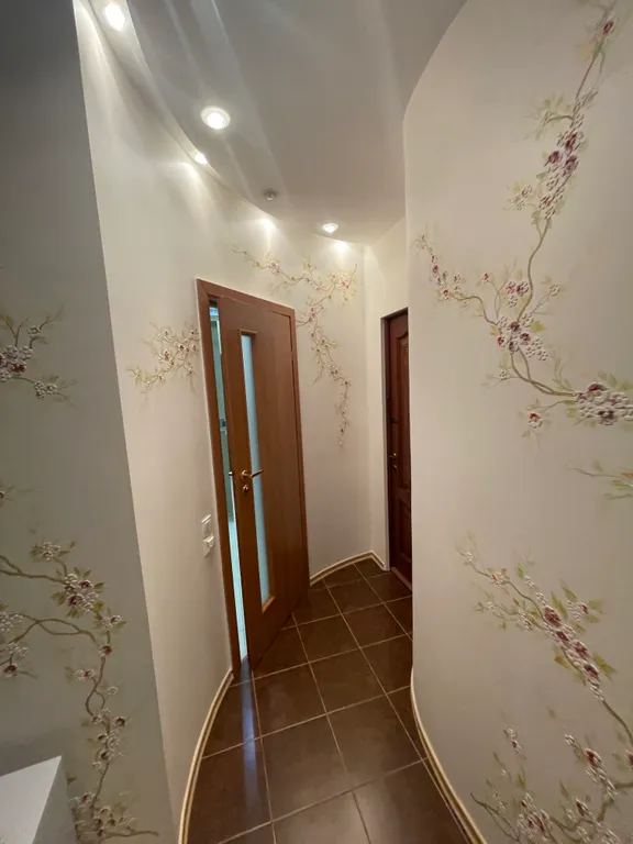 Номер в центре Ялты в 100 метрах от моря в историческом здании 1875 года