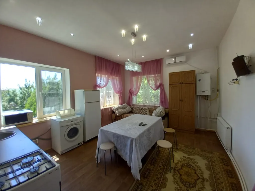 Уютный дом с прекрасным видом в тихом районе