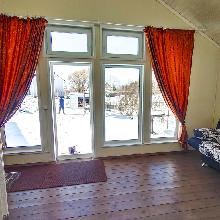 Уютный Домик с Террасой