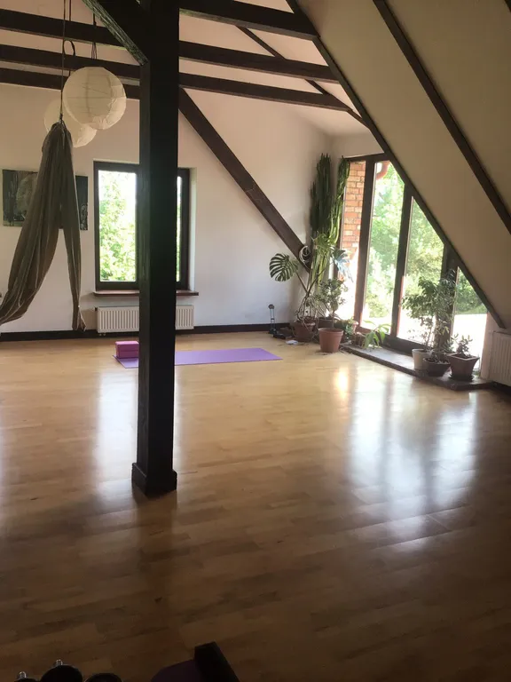 Дом с пляжем у моря