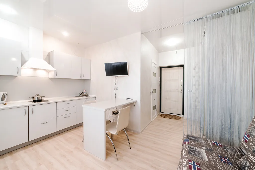 Чистая уютная студия в центре. Заселение до 23-00 ч