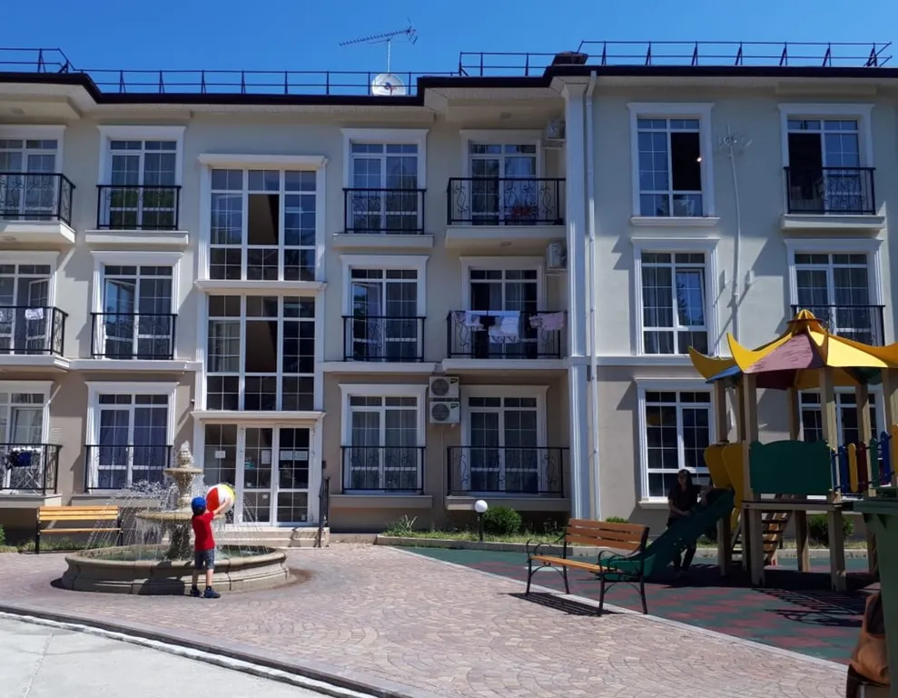 Квартира-студия с отдельной спальней — аренда посуточно в Кудепста