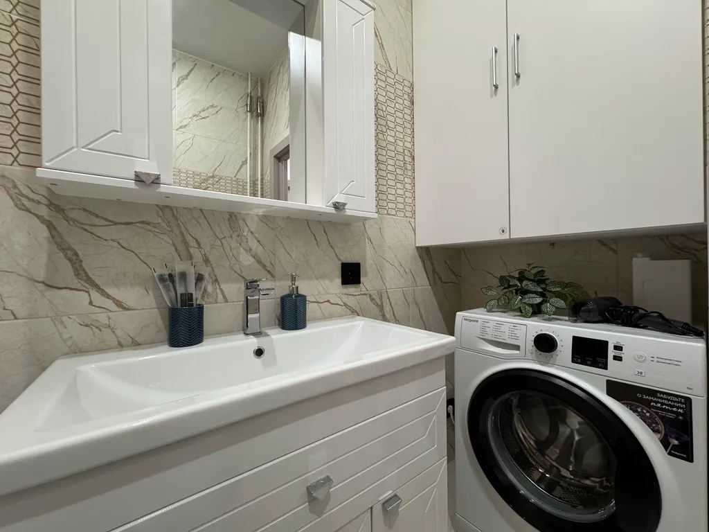 Квартира 4-комнатная квартира с видом на ВДНХ, Останкинскую башню, 84м, 7 кроватей — Москва