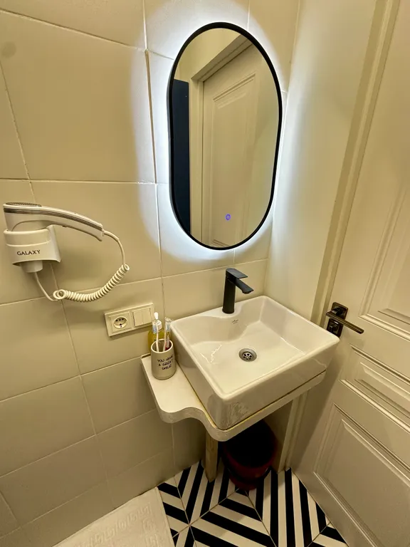 Уютная студия у станции метро в центре города