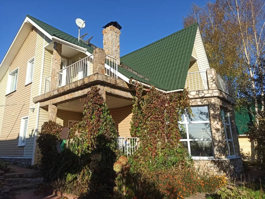 Коттедж Коттедж со своими водоемами и рыбалкой — Шаховская