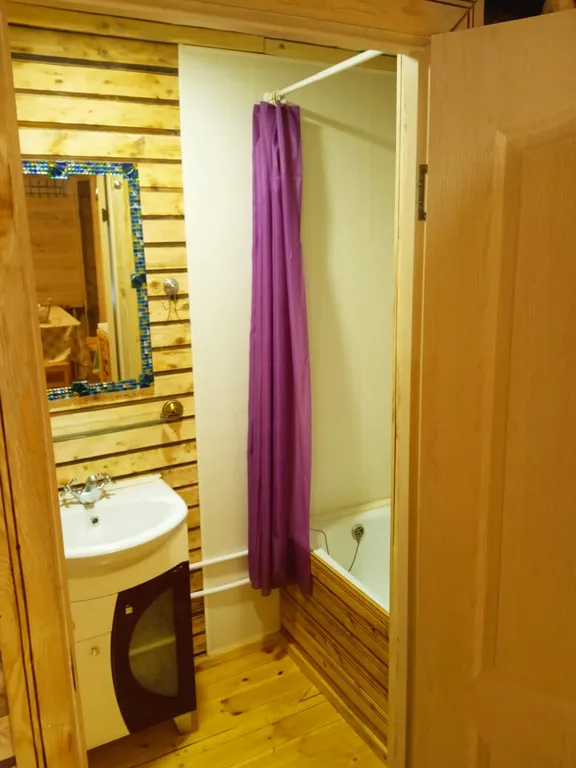 Коттедж 2-комнатный Дом — Луга