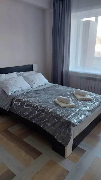 Уютная чистая квартира в новом доме с отличным видом на город — аренда посуточно в Горно-Алтайск