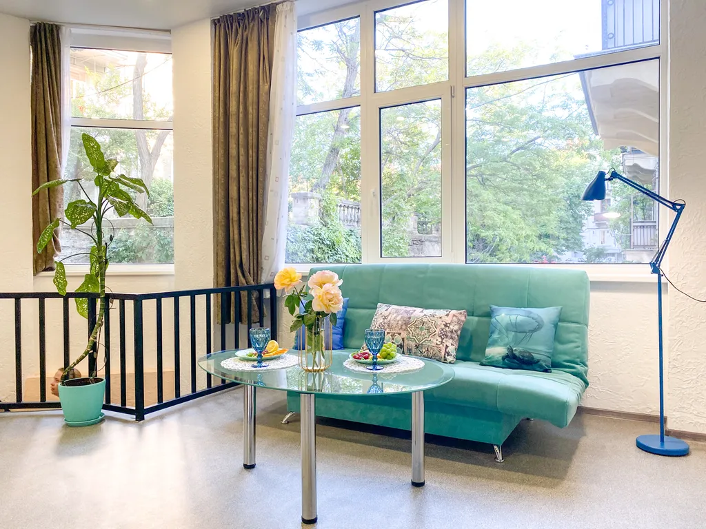 Квартира Квартира Счастье жить в центре Севастополя в яркой и стильной квартире — Севастополь