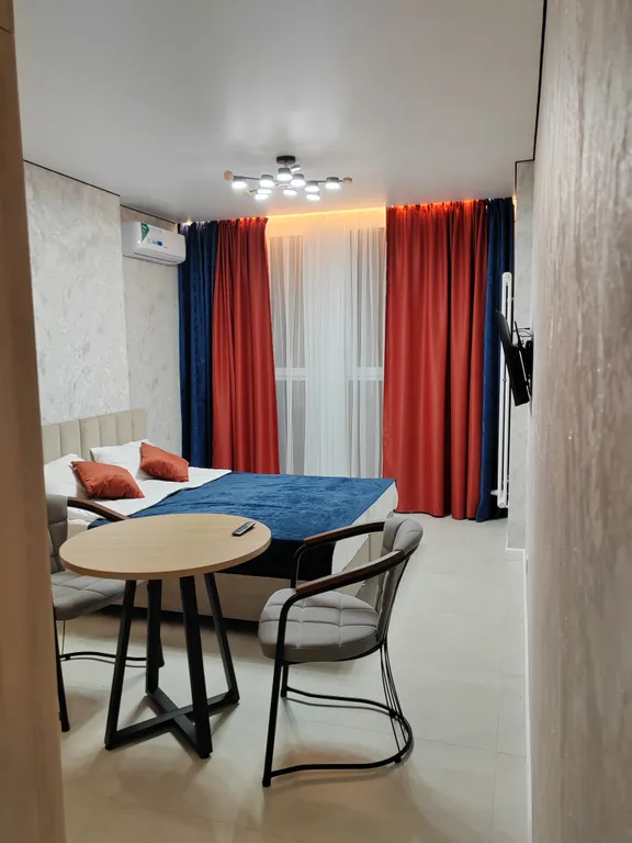 Квартира Уютная студия с панорамным окном — аренда посуточно в Краснодар