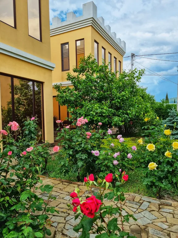 Коттедж Sunny с бассейном