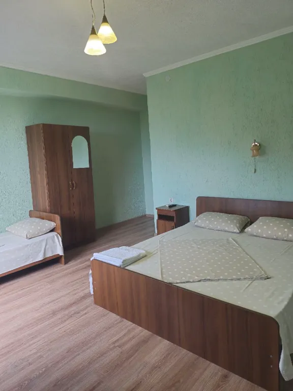 Квартира Трёхместный номер с удобствами внутри — аренда посуточно в Псырцха