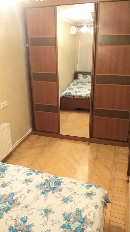 Квартира в центре, в старинном архитектурном доме