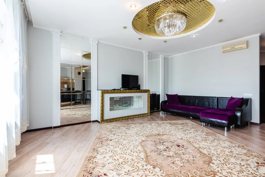 Большая двушка с кухней студией с потрясающим видом на горы