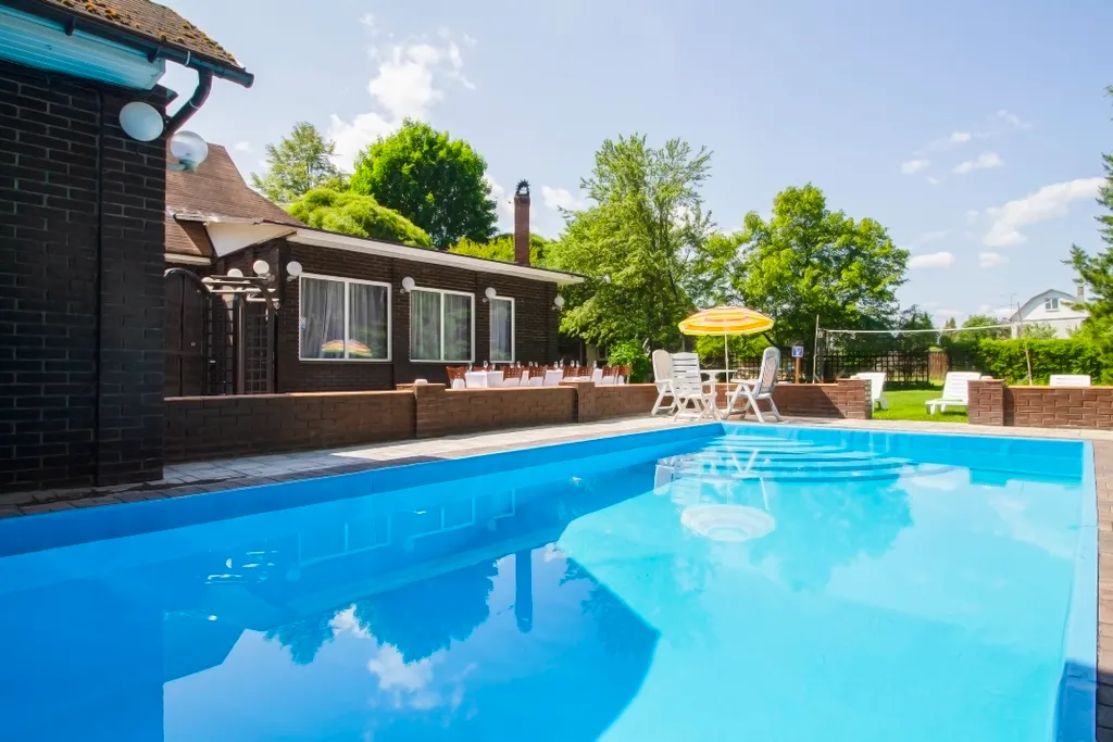 Дубровки-Лесное Бассейн уличный +37С, банный комплекс