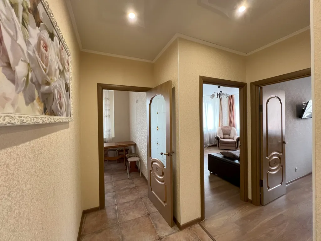 Квартира на набережной с видом на реку