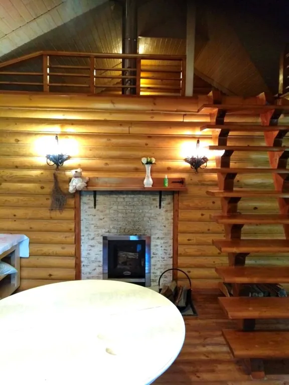 Дом - баня на берегу реки