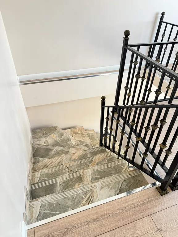 Дом на берегу Каспийского моря