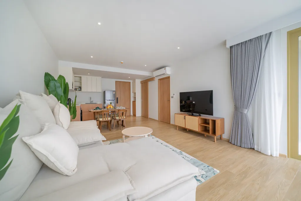 Laguna beachside residences apartment 2408