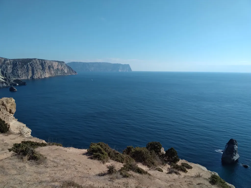 Замок у мыса Фиолент