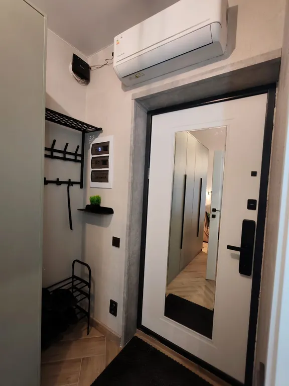 Студия с современным ремонтом