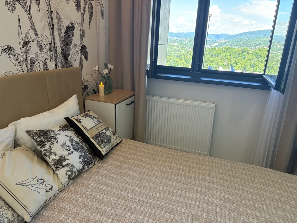 Стильная уютная инстаграммная студия "тропики" в элитном жк