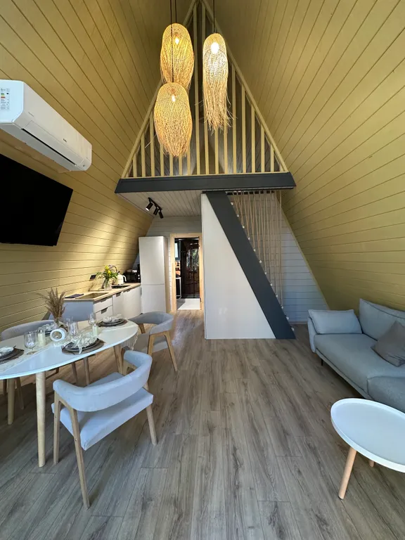 A-frame дом с чаном в лесу | 2 спальни | до 4 гостей.