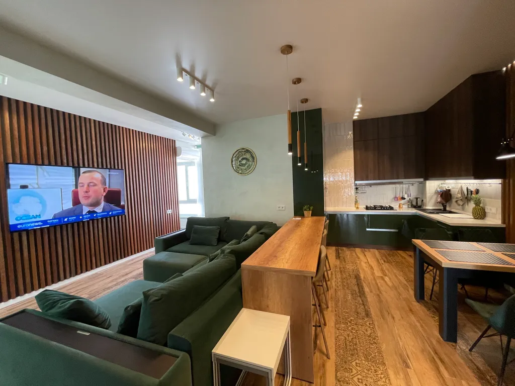 Комфортная квартира в тихом спальном районе на побережье