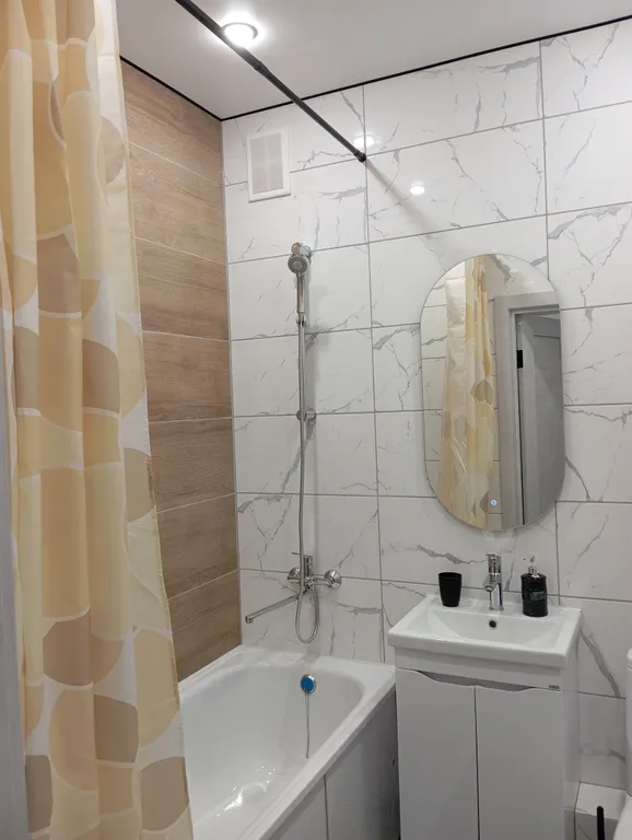 Тихая квартира с современным ремонтом на въезде в город