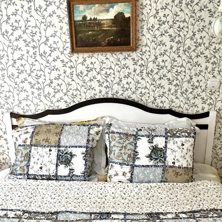 Домик в лотосах (Основной дом)