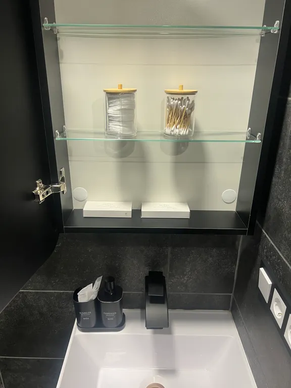 Однокомнатная квартира-студия с дизайнерским ремонтом