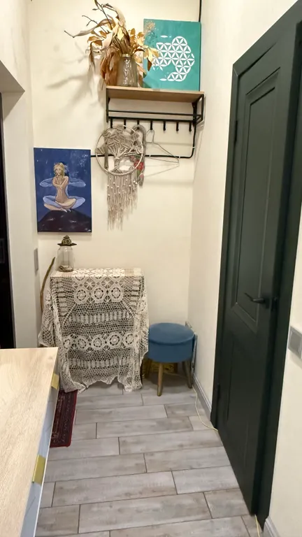 Уютная бохо квартира с дизайнерским ремонтом в центре